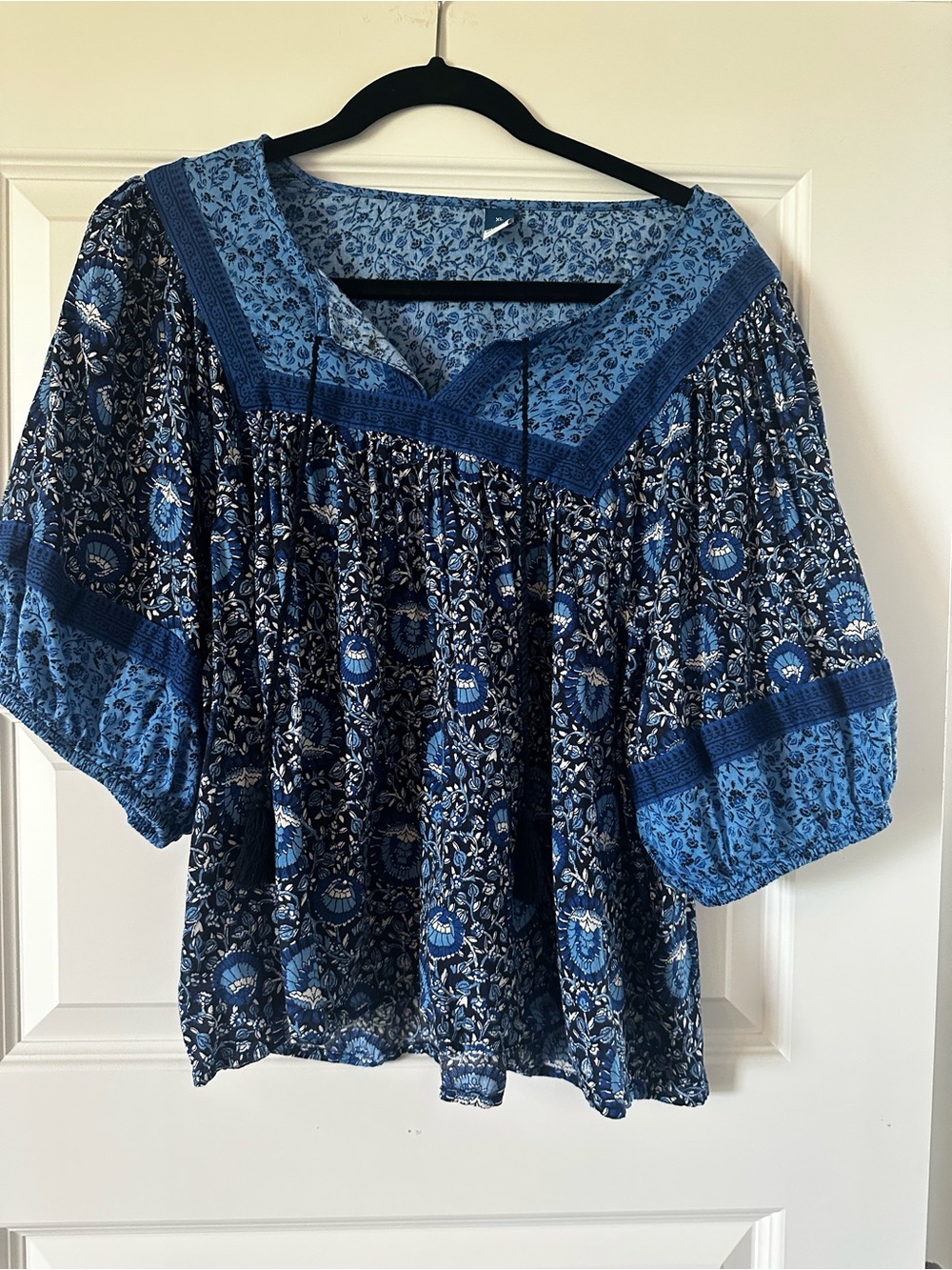 Old Navy Navy and Light Blue Floral Boho Peasant Top
